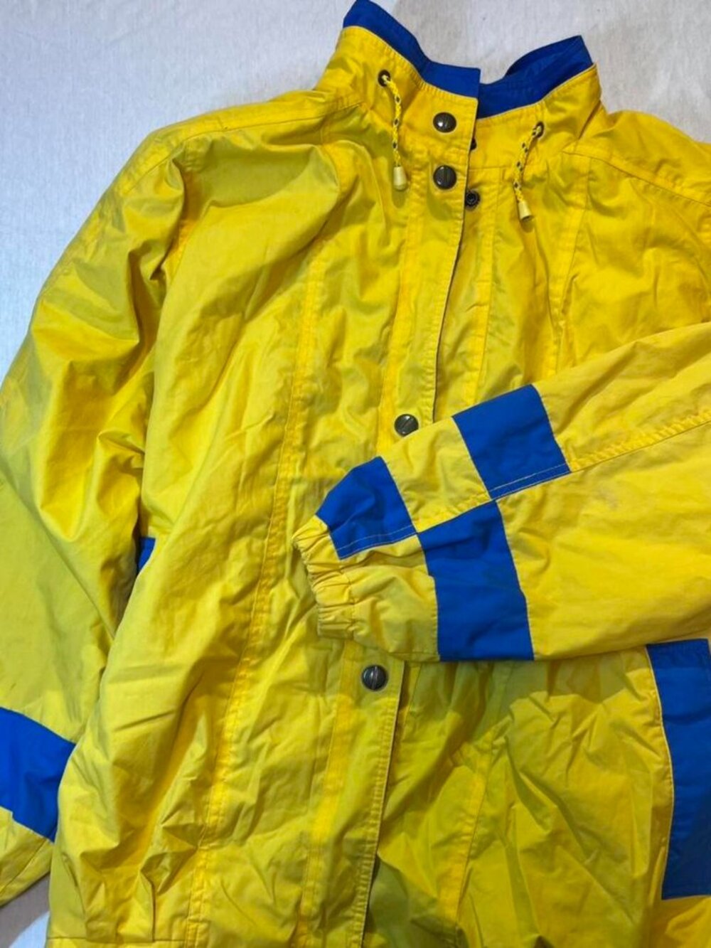 Yellow London Fog XL Wind Breaker - Picture 2 of 7
